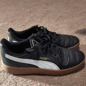 Puma Black and White Shoes with Tan Sole